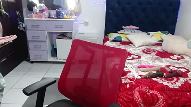 Chat +18 de pervert_mommy_ ao vivo