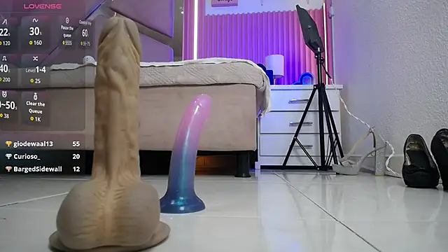 chloe__Jones_: онлайн-секс-чат