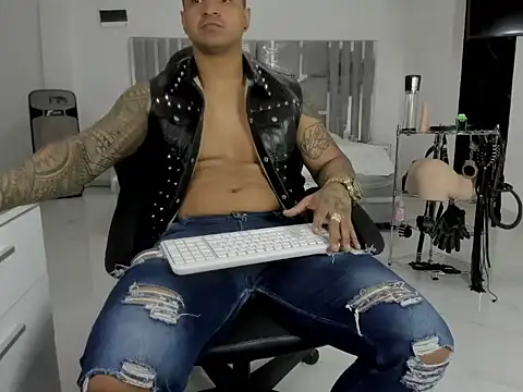 master_leatherのライブXXXチャット