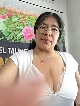 Chat +18 de __valentina18 ao vivo