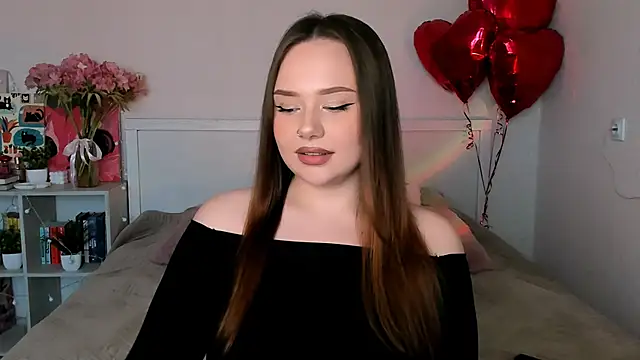 Chatroom XXX en direct de LittleKiitten