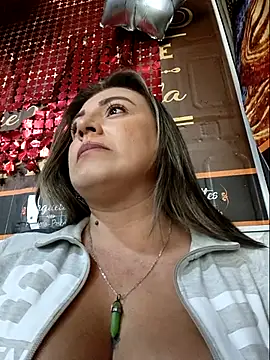 Chat +18 de cataleyamyst ao vivo