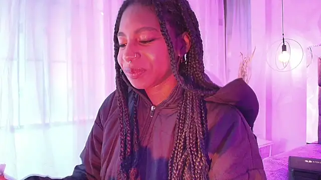 Chatroom XXX en direct de Queen_perla_