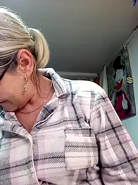 irinamaux Chat XXX live