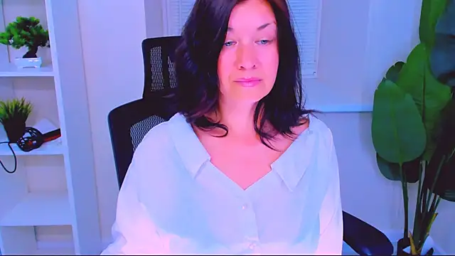 AnaMills live XXX chat