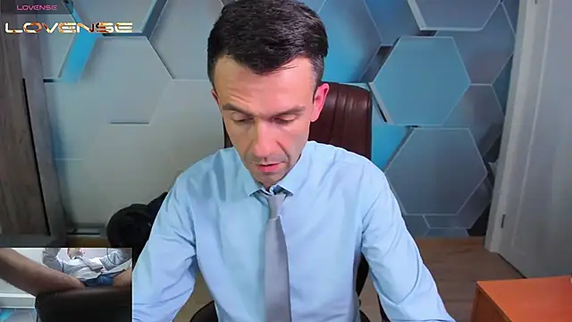 SteveTiger 现场XXX聊天