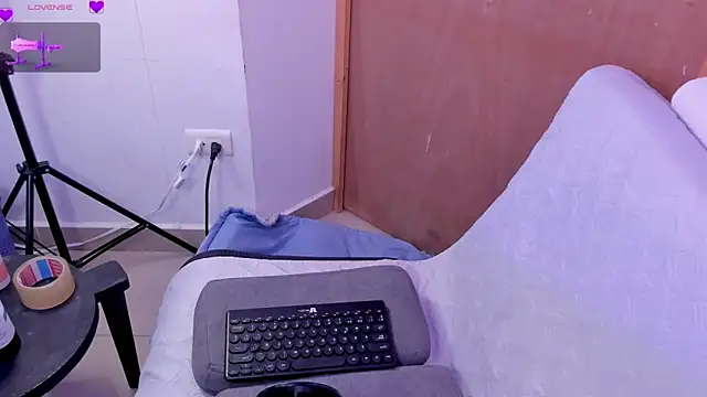 LilyRobertts Live XXX Chat