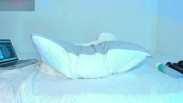 hot_boy_04 Live XXX Chat