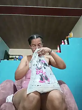 Chat +18 de Bigassmommy_x ao vivo