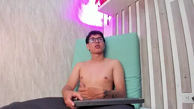 Dylanxscot Webcam Show