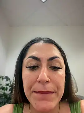 YourQueen18 Live Chatraum
