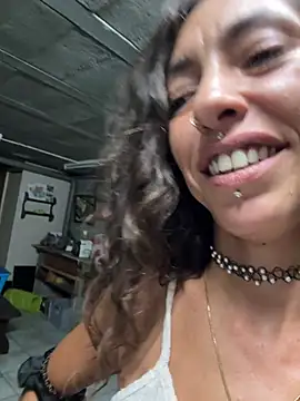 Czat XXX na żywo – Lalla_Amani