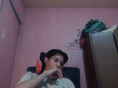 Kyoshi_19 – Naživo XXX chat