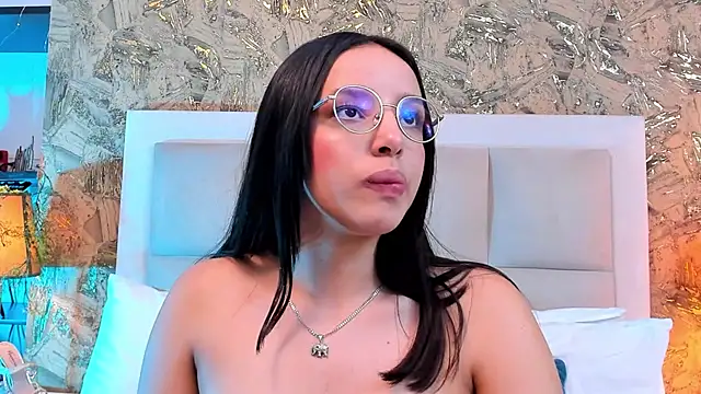 ValkyriaSteel Adlı Modelin Canlı XXX Sohbeti