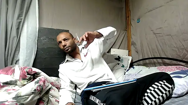 Camodick Adlı Modelin Canlı XXX Sohbeti
