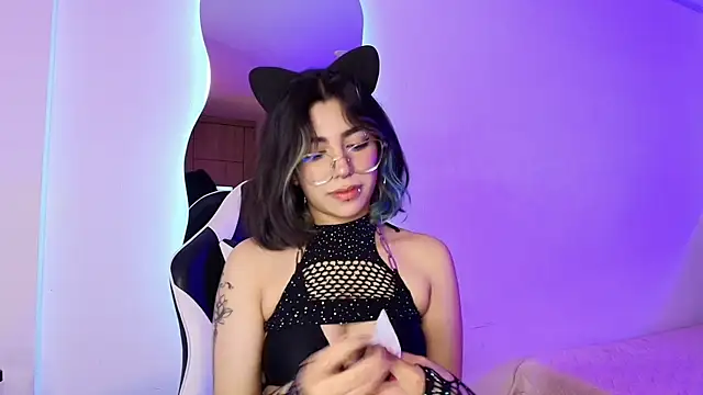 Chatroom XXX en direct de Alejaa_storm