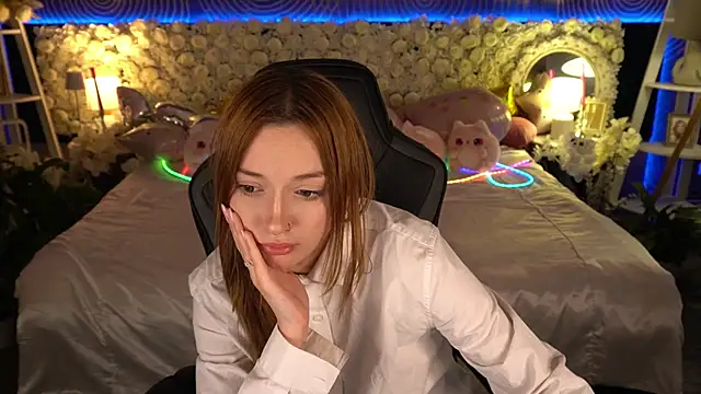 Živý XXX chat LizzaMoonn