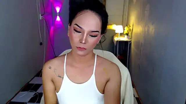 SanyaGirlx Pertunjukan Webcam