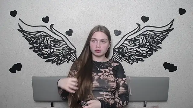 LaraPika live XXX chat