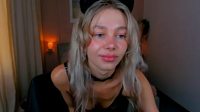 Živý XXX chat LuluAlis