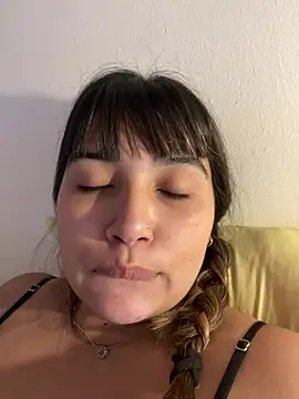 Chatroom en direct de miicbebita
