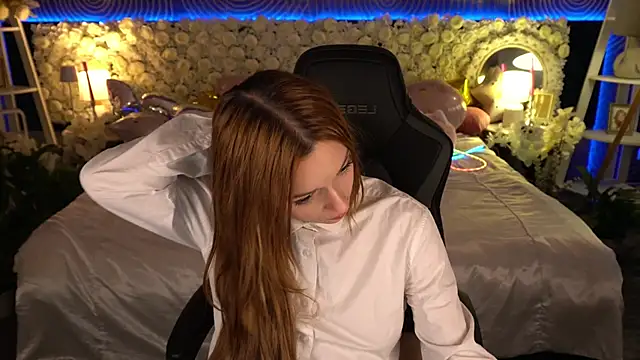 Онлайн чат XXX LizzaMoonn