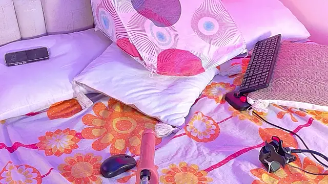 XXX chat uživo modela Bella-Sanders