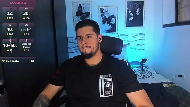 Ryan_evannss_: διαδικτυακό σόου στην κάμερα