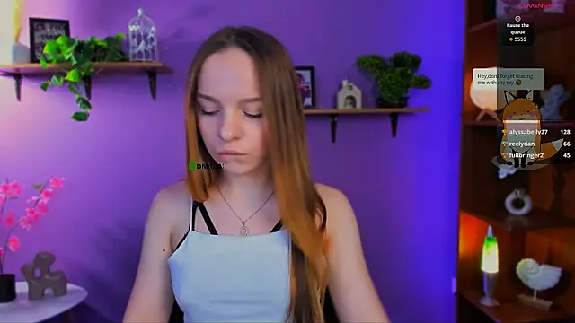 arya_icon's Live XXX Chat