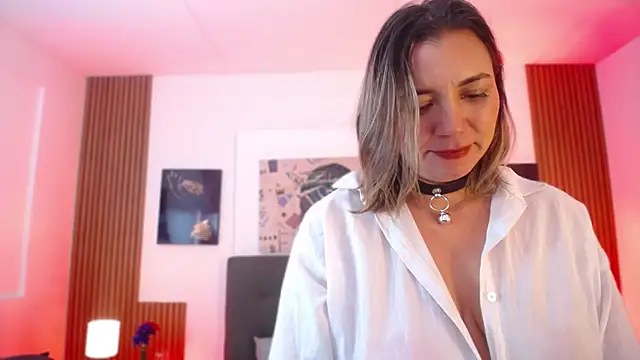 milfsecret69's Live XXX Chat