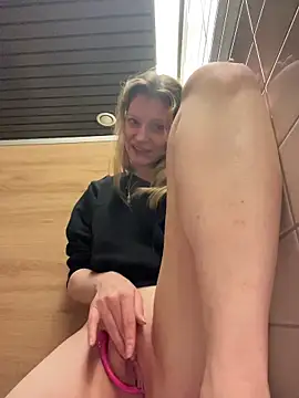 MaryHiggins Live XXX-Chat