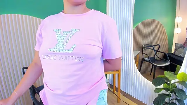แชท XXX สดของ megansumer
