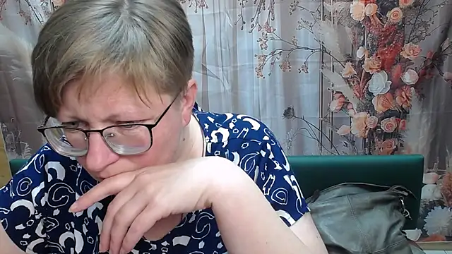 Chat +18 de RadaChudna ao vivo