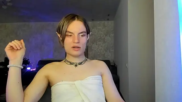 Show modela milliKira006 na web-kameri