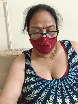 jyosthna 在線直播表演