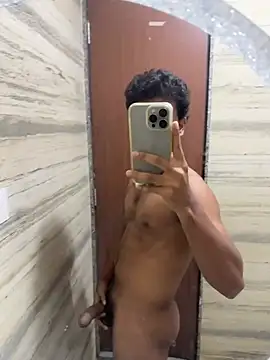 yheeboi Webcam-Show