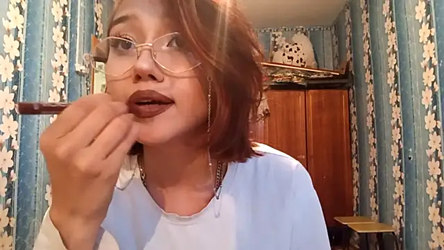 แชท XXX สดของ AnnettaBelsito