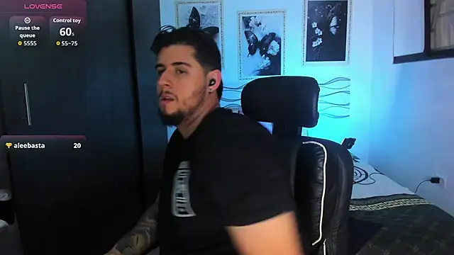 Ryan_evannss_'s Webcam Show