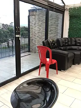 Lill-Kims Adlı Modelin Canlı XXX Sohbeti