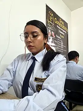 Angela__05 Chat XXX in diretta