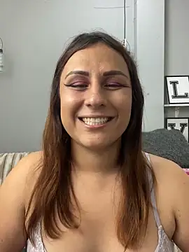 Analia_01's Live XXX Chat