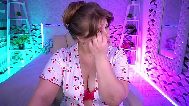 GabbieJay: онлайн-секс-чат