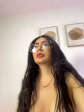 Mia_222's Live XXX Chat