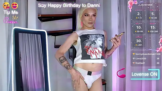 DanniHotBoy02 live XXX chat