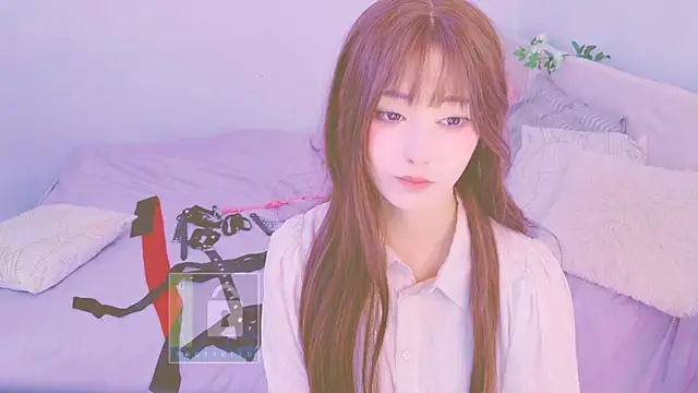 LongoriaEva Adlı Modelin Canlı XXX Sohbeti