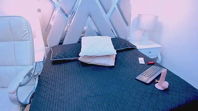 RubyRagge – Naživo XXX chat