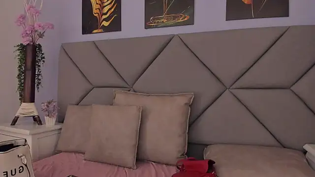 IvyOconner's Live XXX Chat