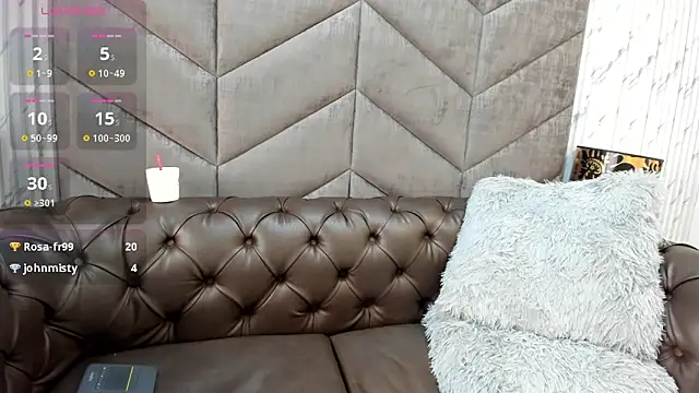 OliviaWilliamm Chat XXX in diretta
