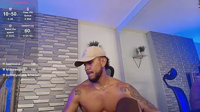 ARON_TAYLER01 Pertunjukan Webcam