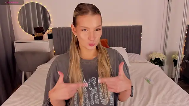 CassieRayss 现场XXX聊天